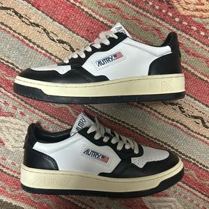 Autry Sneakers